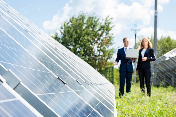 bedrijven verplicht zonnepanelen juni 2025 vlaanderen zonnepanelen bedrijven evergem gent zonnepanelen b2b business solar panels installeren zonnepanelen installeren kantoor gebouw