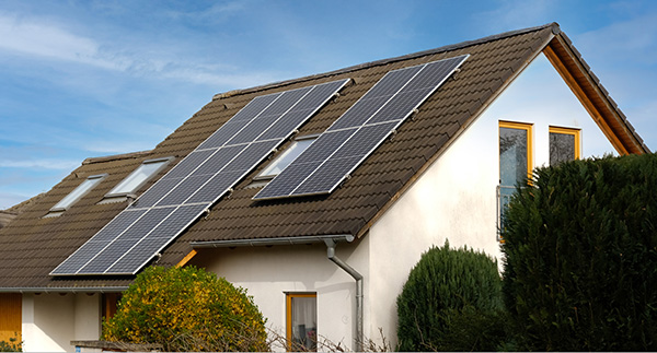 Zonnepanelen installateur RESCERT installateur gescertificeerd zonne-energie thuisbatterijen batterij solar batterij zonnepanelen installeren zonnepanelen plaatsen